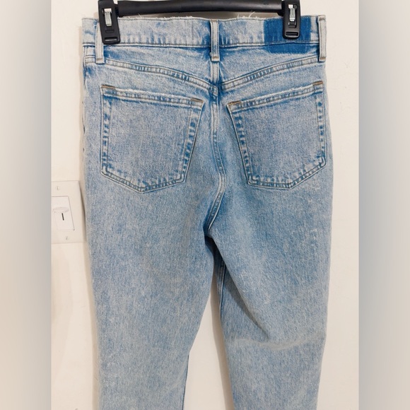 A&F 90’s STRAIGHT HIGH RISE JEANS CROSSOVER WAIST,  Size 28L - Picture 8 of 12